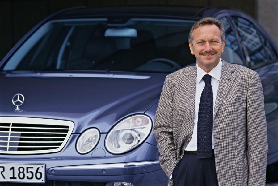  Mercedes-Benz E-Class 2002 года  (фото 162 из 448)